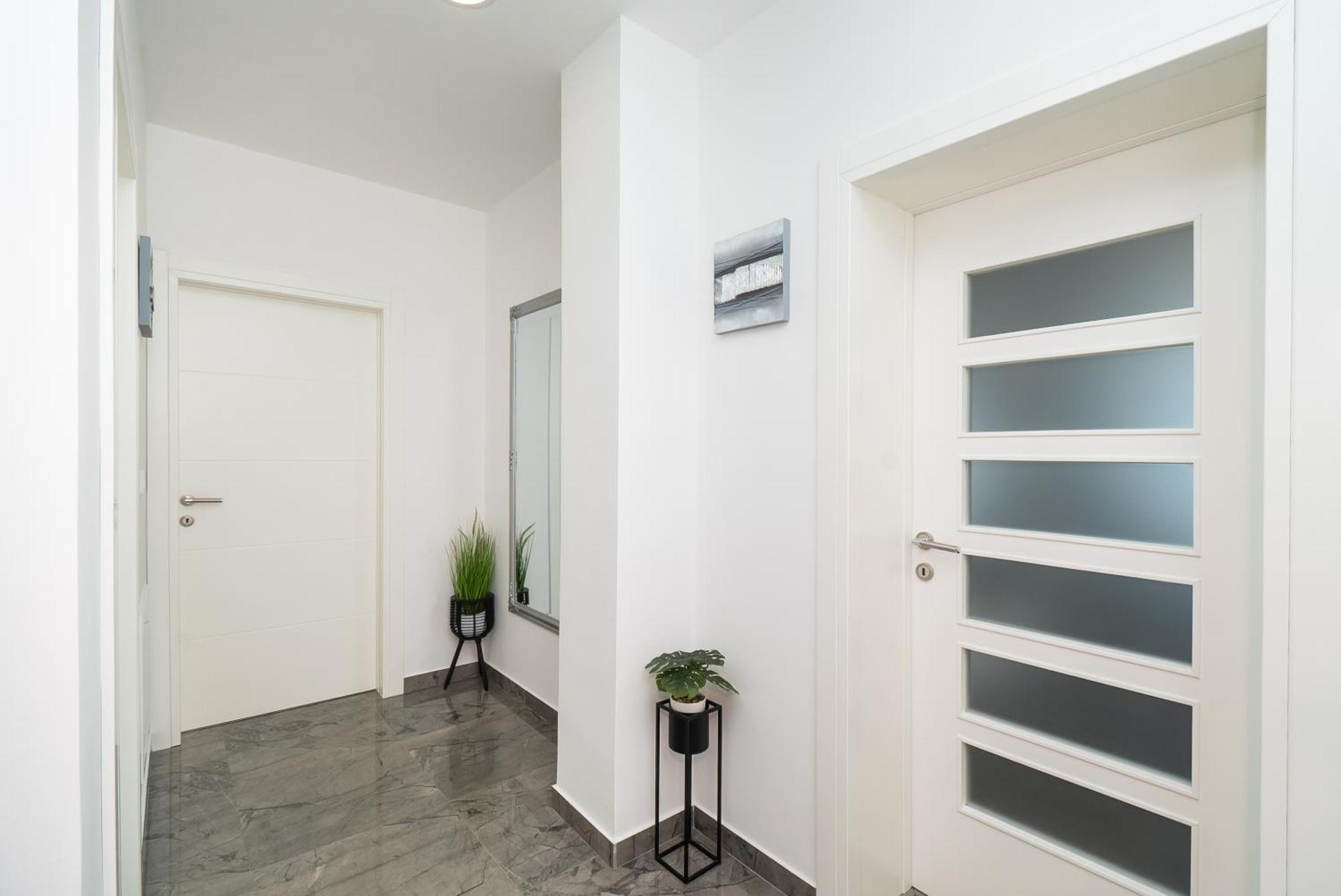 Apartment Exclusive View ชิเบนิก ภายนอก รูปภาพ